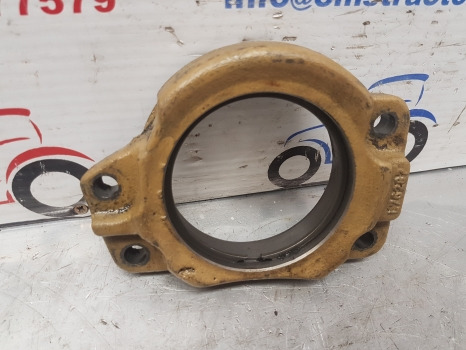 Vaihteisto John Deere Se6200, 6100, 6200, 6300, 6400 Pto Bearing Housing L76287: kuva Vaihteisto John Deere Se6200, 6100, 6200, 6300, 6400 Pto Bearing Housing L76287