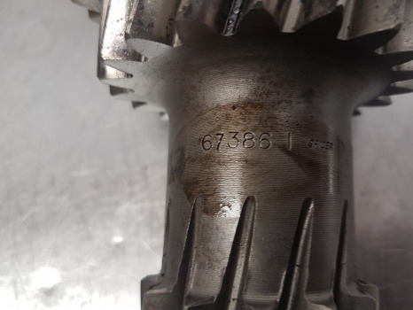 Vaihteisto Manitou 728.4, Mt728-4, Mt928-4 Transmission Countershaft 20x30x35t 109562: kuva Vaihteisto Manitou 728.4, Mt728-4, Mt928-4 Transmission Countershaft 20x30x35t 109562