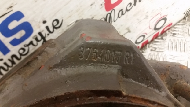 Massey Ferguson 6150, 6160 Swivel Housing Right 3764016m91, 3764017r1 - Olka-akseli - Traktori: kuva Massey Ferguson 6150, 6160 Swivel Housing Right 3764016m91, 3764017r1 - Olka-akseli - Traktori Massey Ferguson 6150, 6160 Swivel Housing Right 3764016m91, 3764017r1 - Olka-akseli - Traktori: kuva Massey Ferguson 6150, 6160 Swivel Housing Right 3764016m91, 3764017r1 - Olka-akseli - Traktori