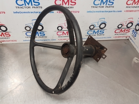 Massey Ferguson 698t, 675, 690, 1004 Steering Wheel And Column 674232m1 - Ohjauspyörä - Traktori: kuva Massey Ferguson 698t, 675, 690, 1004 Steering Wheel And Column 674232m1 - Ohjauspyörä - Traktori Massey Ferguson 698t, 675, 690, 1004 Steering Wheel And Column 674232m1 - Ohjauspyörä - Traktori: kuva Massey Ferguson 698t, 675, 690, 1004 Steering Wheel And Column 674232m1 - Ohjauspyörä - Traktori