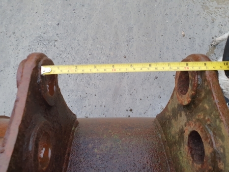 Massey Ferguson Digger Buckets Rear Bucket - Kauha - Kaivuri-trukki: kuva Massey Ferguson Digger Buckets Rear Bucket - Kauha - Kaivuri-trukki Massey Ferguson Digger Buckets Rear Bucket - Kauha - Kaivuri-trukki: kuva Massey Ferguson Digger Buckets Rear Bucket - Kauha - Kaivuri-trukki