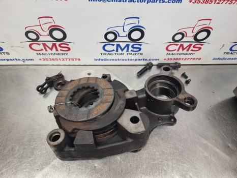 Jarruosat Mccormick Xtx 165 Tier 3 Hand Brake Actuator Housing 716215a1, A158090: kuva Jarruosat Mccormick Xtx 165 Tier 3 Hand Brake Actuator Housing 716215a1, A158090
