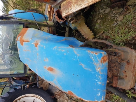 New Holland 60, Tm Series 8160 Engine Hood Bonnet 82005636, 82005635, 82021792 - Suojuskoppa - Traktori: kuva  New Holland 60, Tm Series 8160 Engine Hood Bonnet 82005636, 82005635, 82021792 - Suojuskoppa - Traktori New Holland 60, Tm Series 8160 Engine Hood Bonnet 82005636, 82005635, 82021792 - Suojuskoppa - Traktori: kuva  New Holland 60, Tm Series 8160 Engine Hood Bonnet 82005636, 82005635, 82021792 - Suojuskoppa - Traktori