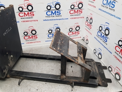 New Holland Case Puma 145, T7.200 Hood Support Assy 84337706, 84485123, 84268312 - Suojuskoppa - Traktori: kuva  New Holland Case Puma 145, T7.200 Hood Support Assy 84337706, 84485123, 84268312 - Suojuskoppa - Traktori New Holland Case Puma 145, T7.200 Hood Support Assy 84337706, 84485123, 84268312 - Suojuskoppa - Traktori: kuva  New Holland Case Puma 145, T7.200 Hood Support Assy 84337706, 84485123, 84268312 - Suojuskoppa - Traktori