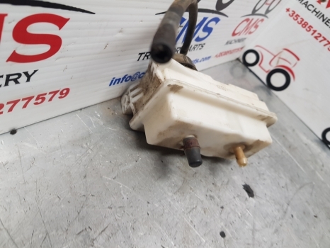 New Holland Case T6, T7, Maxxum, Puma T7.200 Brake Fluid Reservoir 84154075 - Jarrusylinterit - Maatalouskoneet: kuva New Holland Case T6, T7, Maxxum, Puma T7.200 Brake Fluid Reservoir 84154075 - Jarrusylinterit - Maatalouskoneet New Holland Case T6, T7, Maxxum, Puma T7.200 Brake Fluid Reservoir 84154075 - Jarrusylinterit - Maatalouskoneet: kuva New Holland Case T6, T7, Maxxum, Puma T7.200 Brake Fluid Reservoir 84154075 - Jarrusylinterit - Maatalouskoneet