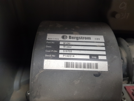 New Holland T6, T7, T6000 Series T7.200 Cab Fan Blower Unit 87651401, 87651402 - Puhallinmoottori - Traktori: kuva New Holland T6, T7, T6000 Series T7.200 Cab Fan Blower Unit 87651401, 87651402 - Puhallinmoottori - Traktori New Holland T6, T7, T6000 Series T7.200 Cab Fan Blower Unit 87651401, 87651402 - Puhallinmoottori - Traktori: kuva New Holland T6, T7, T6000 Series T7.200 Cab Fan Blower Unit 87651401, 87651402 - Puhallinmoottori - Traktori