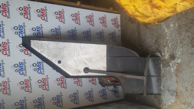 New Holland Tm125 Lh Bonnett 82005641 - Suojuskoppa - Traktori: kuva  New Holland Tm125 Lh Bonnett 82005641 - Suojuskoppa - Traktori New Holland Tm125 Lh Bonnett 82005641 - Suojuskoppa - Traktori: kuva  New Holland Tm125 Lh Bonnett 82005641 - Suojuskoppa - Traktori