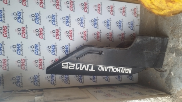 New Holland Tm125 Lh Bonnett 82005641 - Suojuskoppa - Traktori: kuva  New Holland Tm125 Lh Bonnett 82005641 - Suojuskoppa - Traktori New Holland Tm125 Lh Bonnett 82005641 - Suojuskoppa - Traktori: kuva  New Holland Tm125 Lh Bonnett 82005641 - Suojuskoppa - Traktori