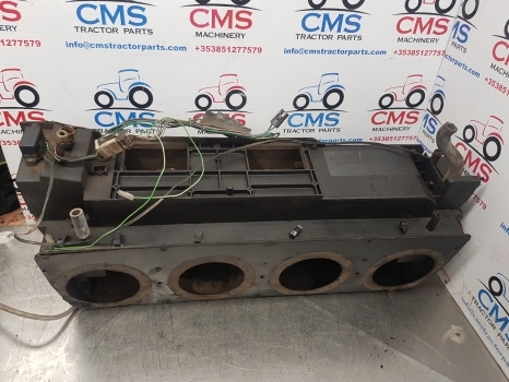 New Holland Tm150m,ford Series Air Conditioner Without Blower 82009237 87701044 - Ilmastointi osa - Traktori: kuva New Holland Tm150m,ford Series Air Conditioner Without Blower 82009237 87701044 - Ilmastointi osa - Traktori New Holland Tm150m,ford Series Air Conditioner Without Blower 82009237 87701044 - Ilmastointi osa - Traktori: kuva New Holland Tm150m,ford Series Air Conditioner Without Blower 82009237 87701044 - Ilmastointi osa - Traktori