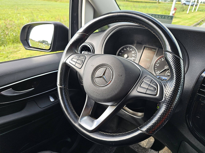 Pieni pakettiauto Mercedes-Benz Vito 116 L2 Autom Navi Euro6!: kuva Pieni pakettiauto Mercedes-Benz Vito 116 L2 Autom Navi Euro6!