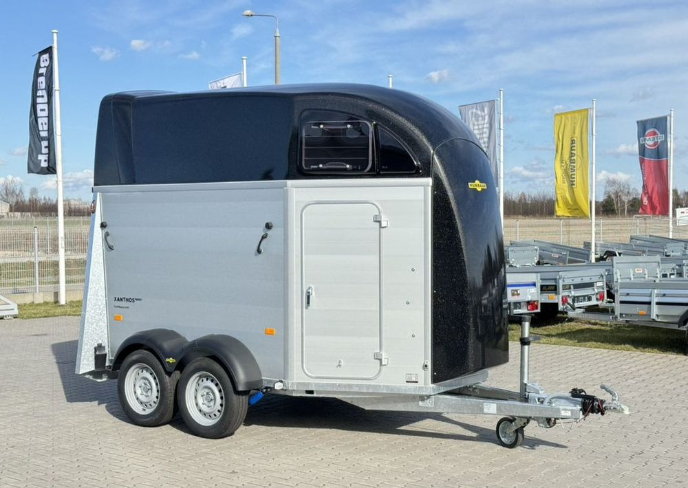 HUMBAUR Xanthos Aero 2400 - przyczepa dla dwóch koni, siodlarnia - Hevostraileri: kuva HUMBAUR Xanthos Aero 2400 - przyczepa dla dwóch koni, siodlarnia - Hevostraileri HUMBAUR Xanthos Aero 2400 - przyczepa dla dwóch koni, siodlarnia - Hevostraileri: kuva HUMBAUR Xanthos Aero 2400 - przyczepa dla dwóch koni, siodlarnia - Hevostraileri