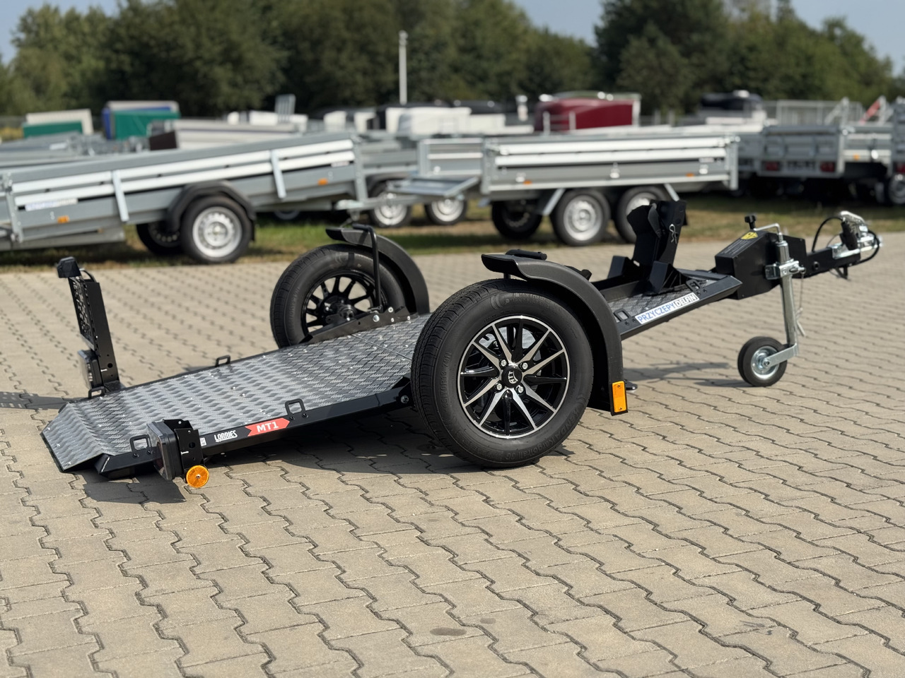 LORRIES MT-1 - przyczepa do przewozu 1 motocykla - Moottoripyörän perävaunu: kuva LORRIES MT-1 - przyczepa do przewozu 1 motocykla - Moottoripyörän perävaunu LORRIES MT-1 - przyczepa do przewozu 1 motocykla - Moottoripyörän perävaunu: kuva LORRIES MT-1 - przyczepa do przewozu 1 motocykla - Moottoripyörän perävaunu