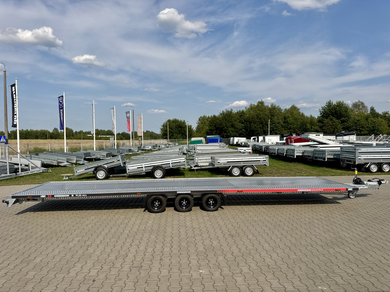 LORRIES PL35-8521 laweta na dwa auta 3500kg wypełnienie podłogi ALU 3 osie - Kuljetin perävaunu: kuva LORRIES PL35-8521 laweta na dwa auta 3500kg wypełnienie podłogi ALU 3 osie - Kuljetin perävaunu LORRIES PL35-8521 laweta na dwa auta 3500kg wypełnienie podłogi ALU 3 osie - Kuljetin perävaunu: kuva LORRIES PL35-8521 laweta na dwa auta 3500kg wypełnienie podłogi ALU 3 osie - Kuljetin perävaunu