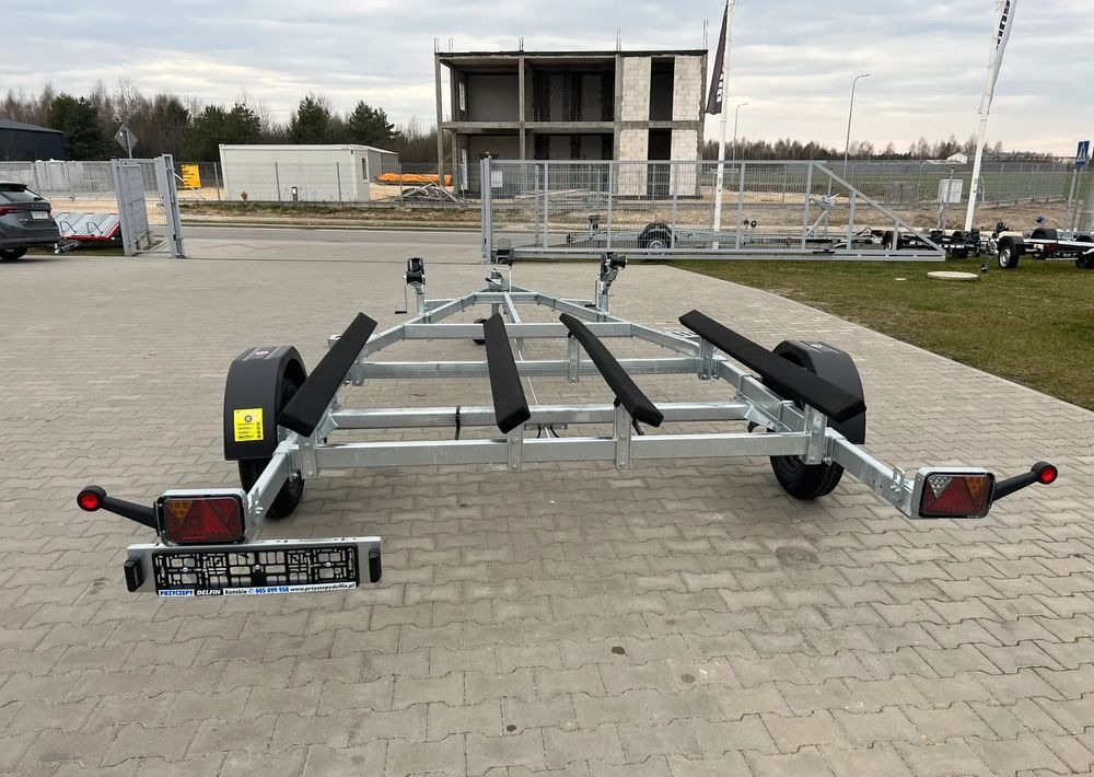 Lorries PP13 -6025 L na 2 skutery wodne - Venetraileri: kuva Lorries PP13 -6025 L na 2 skutery wodne - Venetraileri Lorries PP13 -6025 L na 2 skutery wodne - Venetraileri: kuva Lorries PP13 -6025 L na 2 skutery wodne - Venetraileri
