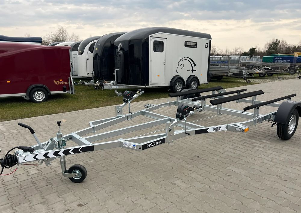 Lorries PP13 -6025 L na 2 skutery wodne - Venetraileri: kuva Lorries PP13 -6025 L na 2 skutery wodne - Venetraileri Lorries PP13 -6025 L na 2 skutery wodne - Venetraileri: kuva Lorries PP13 -6025 L na 2 skutery wodne - Venetraileri