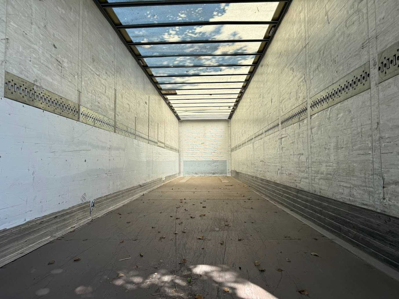 Schmitz Izoterma Kontener Box, 2015 r , z Francji - Isoterminen puoliperävaunu: kuva Schmitz Izoterma Kontener Box, 2015 r , z Francji - Isoterminen puoliperävaunu Schmitz Izoterma Kontener Box, 2015 r , z Francji - Isoterminen puoliperävaunu: kuva Schmitz Izoterma Kontener Box, 2015 r , z Francji - Isoterminen puoliperävaunu