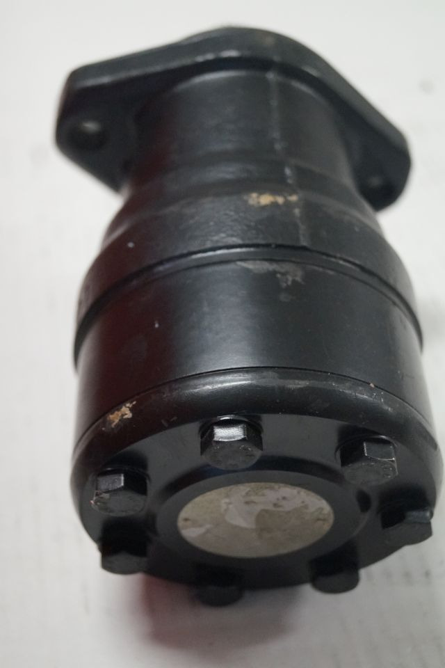Jungheinrich 26906940 | Stuur motor Steering motor WRL reachtruck till year 2003 Stuur motor Steering motor WRL reachtruck till year 2003 - Hydraulimoottori - Materiaalinkäsittely: kuva Jungheinrich 26906940 | Stuur motor Steering motor WRL reachtruck till year 2003 Stuur motor Steering motor WRL reachtruck till year 2003 - Hydraulimoottori - Materiaalinkäsittely Jungheinrich 26906940 | Stuur motor Steering motor WRL reachtruck till year 2003 Stuur motor Steering motor WRL reachtruck till year 2003 - Hydraulimoottori - Materiaalinkäsittely: kuva Jungheinrich 26906940 | Stuur motor Steering motor WRL reachtruck till year 2003 Stuur motor Steering motor WRL reachtruck till year 2003 - Hydraulimoottori - Materiaalinkäsittely