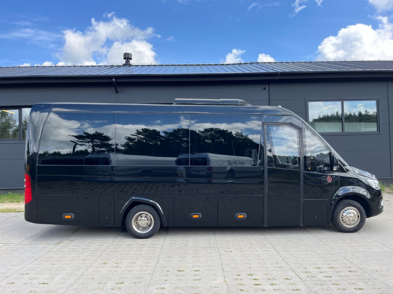 Mercedes-Benz Sprinter 519 HIGH DECK/ 3.0 V6 /LUXURY Bus/ 6.8t - Turistibussi: kuva Mercedes-Benz Sprinter 519 HIGH DECK/ 3.0 V6 /LUXURY Bus/ 6.8t - Turistibussi Mercedes-Benz Sprinter 519 HIGH DECK/ 3.0 V6 /LUXURY Bus/ 6.8t - Turistibussi: kuva Mercedes-Benz Sprinter 519 HIGH DECK/ 3.0 V6 /LUXURY Bus/ 6.8t - Turistibussi