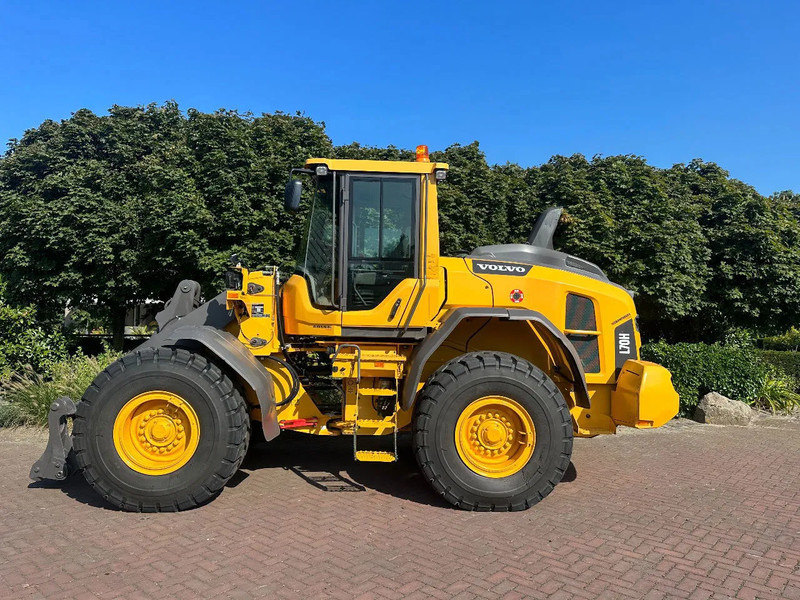 Volvo L70 H - Pyöräkuormaaja: kuva Volvo L70 H - Pyöräkuormaaja Volvo L70 H - Pyöräkuormaaja: kuva Volvo L70 H - Pyöräkuormaaja
