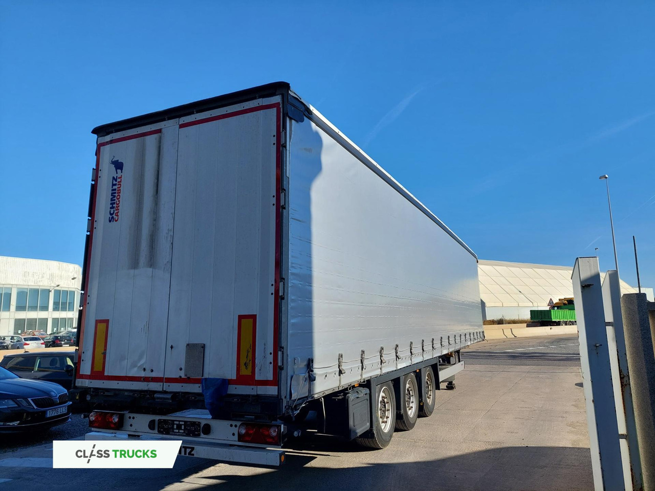 Schmitz Cargobull SCS24/L Varios - Pressukapellipuoliperävaunu: kuva Schmitz Cargobull SCS24/L Varios - Pressukapellipuoliperävaunu Schmitz Cargobull SCS24/L Varios - Pressukapellipuoliperävaunu: kuva Schmitz Cargobull SCS24/L Varios - Pressukapellipuoliperävaunu