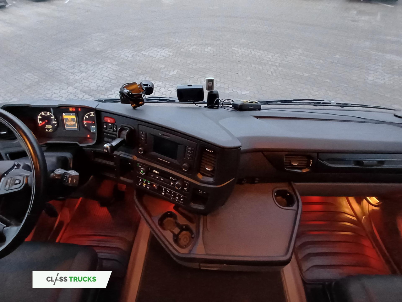 Vetopöytäauto Scania R460 CR20H Adaptive Cruise Control: kuva Vetopöytäauto Scania R460 CR20H Adaptive Cruise Control