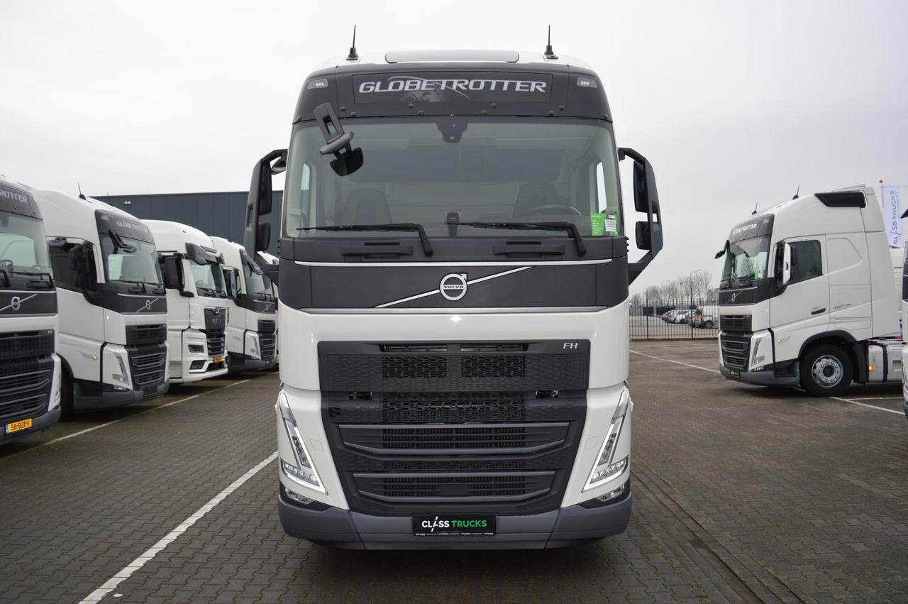 Volvo FH 500 Globetrotter XL - Vetopöytäauto: kuva Volvo FH 500 Globetrotter XL - Vetopöytäauto Volvo FH 500 Globetrotter XL - Vetopöytäauto: kuva Volvo FH 500 Globetrotter XL - Vetopöytäauto