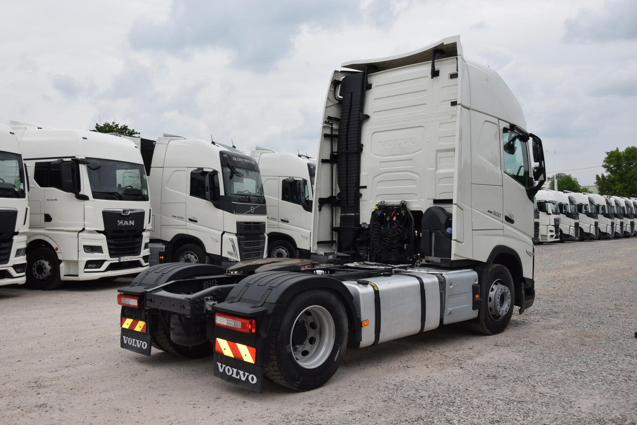 Volvo FH 500 Globetrotter XL - Vetopöytäauto: kuva Volvo FH 500 Globetrotter XL - Vetopöytäauto Volvo FH 500 Globetrotter XL - Vetopöytäauto: kuva Volvo FH 500 Globetrotter XL - Vetopöytäauto