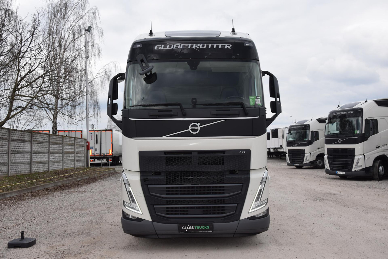 Volvo FH 500 Globetrotter XL - Vetopöytäauto: kuva Volvo FH 500 Globetrotter XL - Vetopöytäauto Volvo FH 500 Globetrotter XL - Vetopöytäauto: kuva Volvo FH 500 Globetrotter XL - Vetopöytäauto