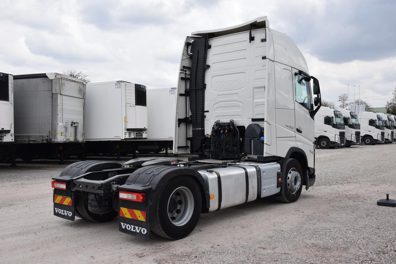 Volvo FH 500 Globetrotter XL - Vetopöytäauto: kuva Volvo FH 500 Globetrotter XL - Vetopöytäauto Volvo FH 500 Globetrotter XL - Vetopöytäauto: kuva Volvo FH 500 Globetrotter XL - Vetopöytäauto