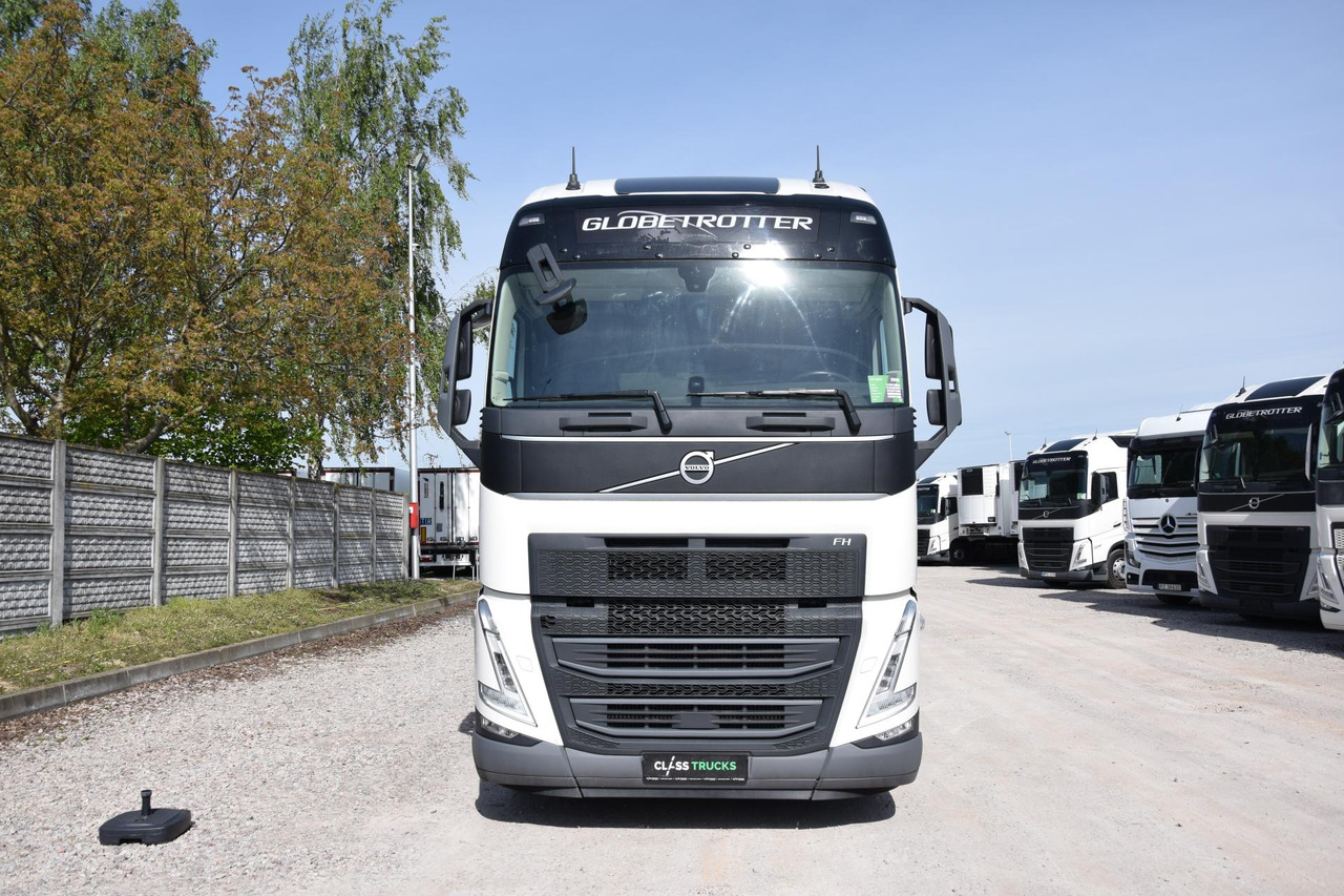 Volvo FH 500 Globetrotter XL - Vetopöytäauto: kuva Volvo FH 500 Globetrotter XL - Vetopöytäauto Volvo FH 500 Globetrotter XL - Vetopöytäauto: kuva Volvo FH 500 Globetrotter XL - Vetopöytäauto