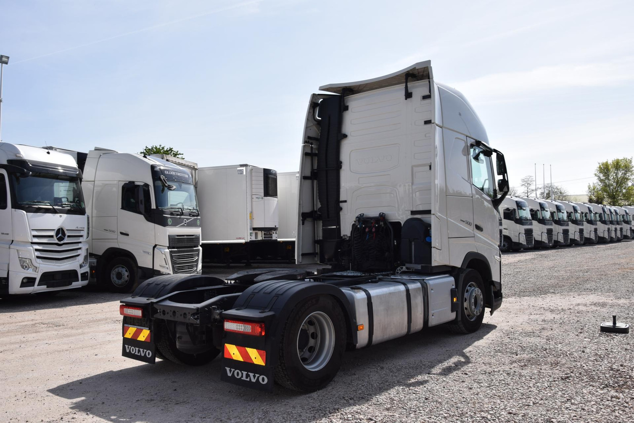 Volvo FH 500 Globetrotter XL - Vetopöytäauto: kuva Volvo FH 500 Globetrotter XL - Vetopöytäauto Volvo FH 500 Globetrotter XL - Vetopöytäauto: kuva Volvo FH 500 Globetrotter XL - Vetopöytäauto
