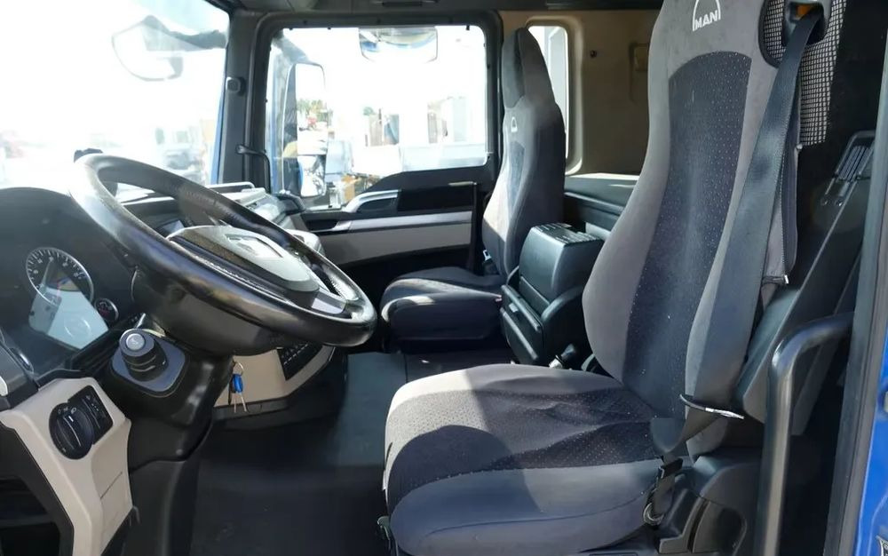 MAN TGS 26.460 – Platforma z żurawiem HDS tylnym do materiałów budowlanych / Retarder / 6x2 / Klima / Euro 6 - Nosturiauto, Lava-kuorma-auto: kuva MAN TGS 26.460 – Platforma z żurawiem HDS tylnym do materiałów budowlanych / Retarder / 6x2 / Klima / Euro 6 - Nosturiauto, Lava-kuorma-auto MAN TGS 26.460 – Platforma z żurawiem HDS tylnym do materiałów budowlanych / Retarder / 6x2 / Klima / Euro 6 - Nosturiauto, Lava-kuorma-auto: kuva MAN TGS 26.460 – Platforma z żurawiem HDS tylnym do materiałów budowlanych / Retarder / 6x2 / Klima / Euro 6 - Nosturiauto, Lava-kuorma-auto