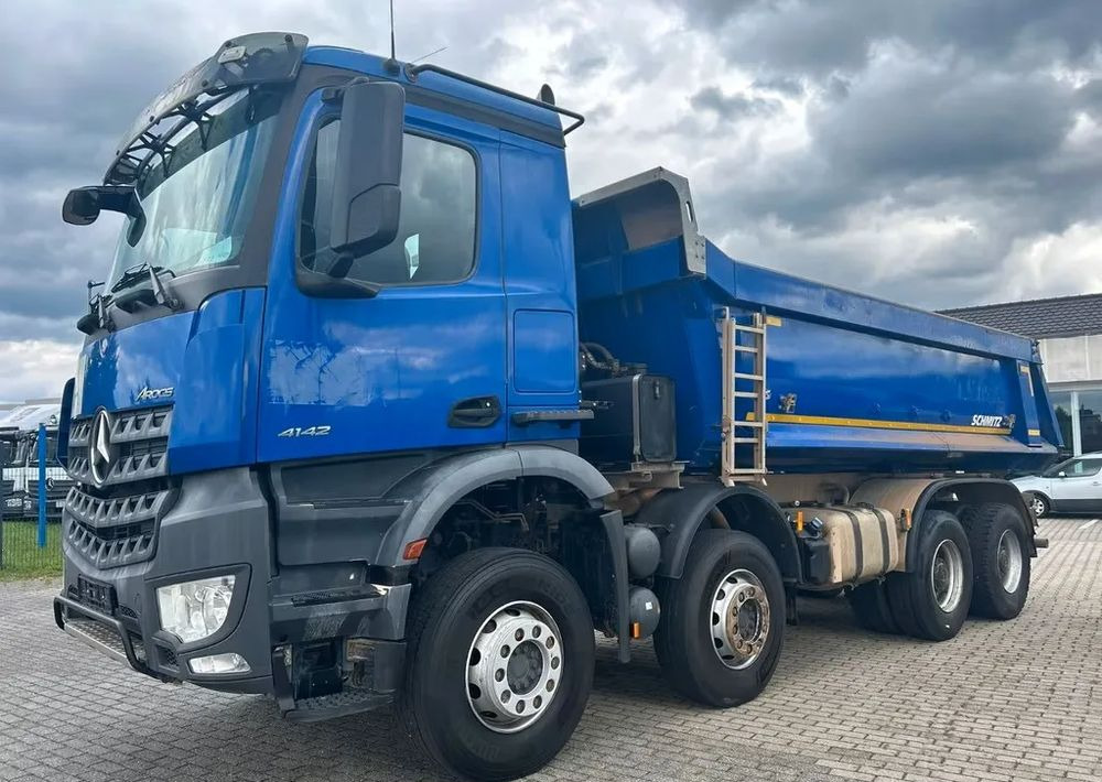 Mercedes-Benz Arocs 4142 | Wywrotka Schmitz | 8x4 | Euro 6 | Klima | Retarder | 242 598 km - Kippiauto kuorma-auto: kuva Mercedes-Benz Arocs 4142 | Wywrotka Schmitz | 8x4 | Euro 6 | Klima | Retarder | 242 598 km - Kippiauto kuorma-auto Mercedes-Benz Arocs 4142 | Wywrotka Schmitz | 8x4 | Euro 6 | Klima | Retarder | 242 598 km - Kippiauto kuorma-auto: kuva Mercedes-Benz Arocs 4142 | Wywrotka Schmitz | 8x4 | Euro 6 | Klima | Retarder | 242 598 km - Kippiauto kuorma-auto