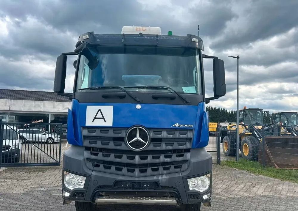 Mercedes-Benz Arocs 4142 | Wywrotka Schmitz | 8x4 | Euro 6 | Klima | Retarder | 242 598 km - Kippiauto kuorma-auto: kuva Mercedes-Benz Arocs 4142 | Wywrotka Schmitz | 8x4 | Euro 6 | Klima | Retarder | 242 598 km - Kippiauto kuorma-auto Mercedes-Benz Arocs 4142 | Wywrotka Schmitz | 8x4 | Euro 6 | Klima | Retarder | 242 598 km - Kippiauto kuorma-auto: kuva Mercedes-Benz Arocs 4142 | Wywrotka Schmitz | 8x4 | Euro 6 | Klima | Retarder | 242 598 km - Kippiauto kuorma-auto