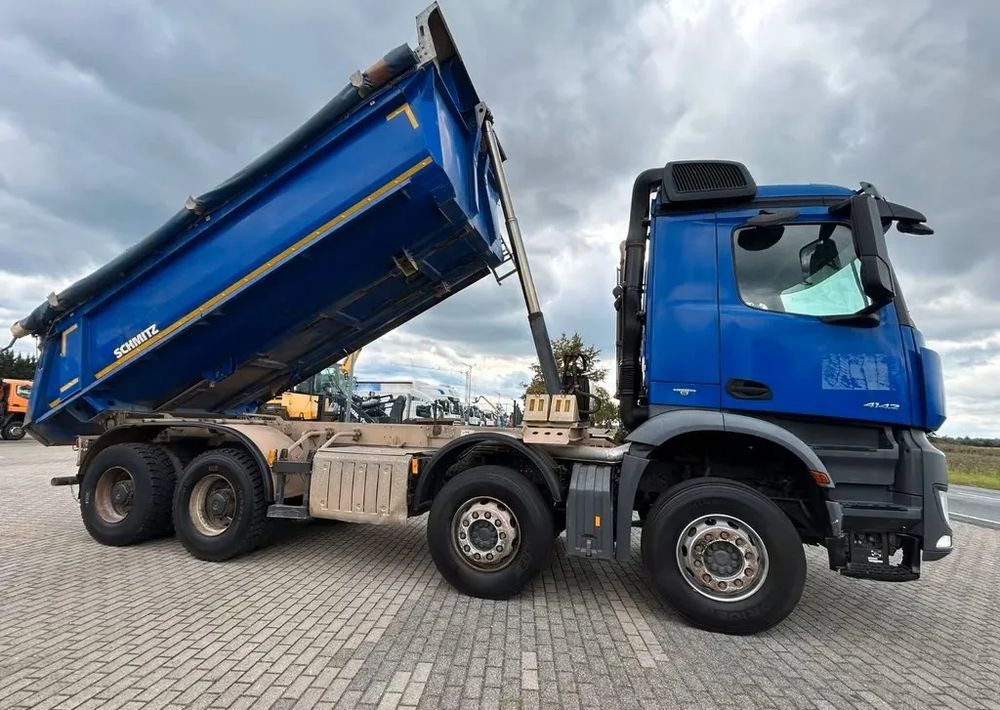 Mercedes-Benz Arocs 4142 | Wywrotka Schmitz | 8x4 | Euro 6 | Klima | Retarder | 242 598 km - Kippiauto kuorma-auto: kuva Mercedes-Benz Arocs 4142 | Wywrotka Schmitz | 8x4 | Euro 6 | Klima | Retarder | 242 598 km - Kippiauto kuorma-auto Mercedes-Benz Arocs 4142 | Wywrotka Schmitz | 8x4 | Euro 6 | Klima | Retarder | 242 598 km - Kippiauto kuorma-auto: kuva Mercedes-Benz Arocs 4142 | Wywrotka Schmitz | 8x4 | Euro 6 | Klima | Retarder | 242 598 km - Kippiauto kuorma-auto