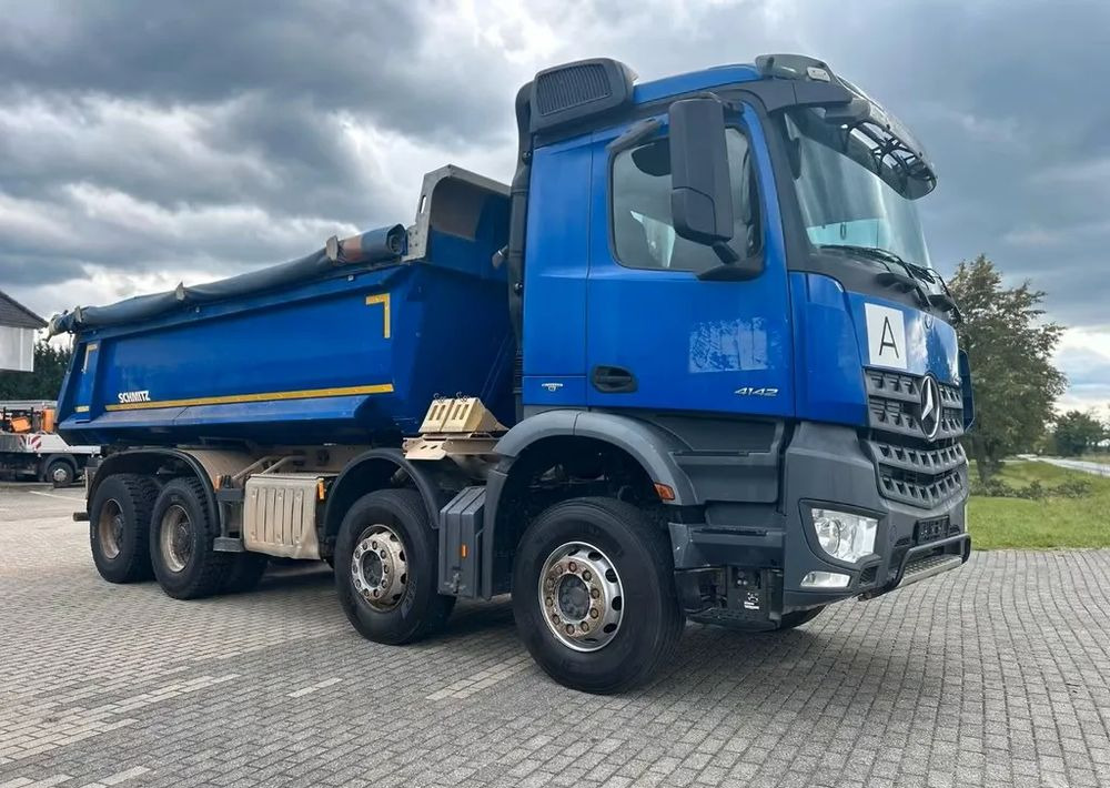 Mercedes-Benz Arocs 4142 | Wywrotka Schmitz | 8x4 | Euro 6 | Klima | Retarder | 242 598 km - Kippiauto kuorma-auto: kuva Mercedes-Benz Arocs 4142 | Wywrotka Schmitz | 8x4 | Euro 6 | Klima | Retarder | 242 598 km - Kippiauto kuorma-auto Mercedes-Benz Arocs 4142 | Wywrotka Schmitz | 8x4 | Euro 6 | Klima | Retarder | 242 598 km - Kippiauto kuorma-auto: kuva Mercedes-Benz Arocs 4142 | Wywrotka Schmitz | 8x4 | Euro 6 | Klima | Retarder | 242 598 km - Kippiauto kuorma-auto