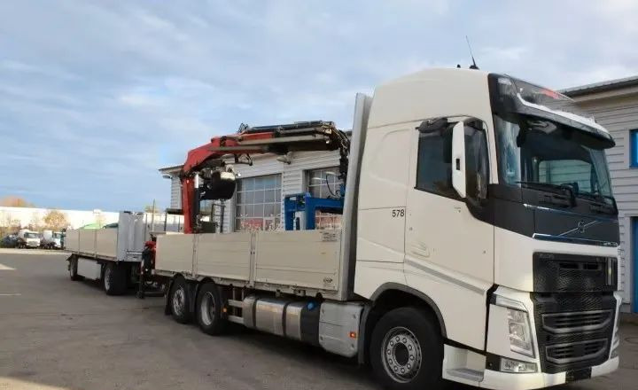 Volvo FH500 6x2 | Platforma z HDS Fassi F215A7 - Sterowanie radiowe | Euro 6 | Automatyczna skrzynia | 390 000 km - Lava-kuorma-auto, Nosturiauto: kuva Volvo FH500 6x2 | Platforma z HDS Fassi F215A7 - Sterowanie radiowe | Euro 6 | Automatyczna skrzynia | 390 000 km - Lava-kuorma-auto, Nosturiauto Volvo FH500 6x2 | Platforma z HDS Fassi F215A7 - Sterowanie radiowe | Euro 6 | Automatyczna skrzynia | 390 000 km - Lava-kuorma-auto, Nosturiauto: kuva Volvo FH500 6x2 | Platforma z HDS Fassi F215A7 - Sterowanie radiowe | Euro 6 | Automatyczna skrzynia | 390 000 km - Lava-kuorma-auto, Nosturiauto