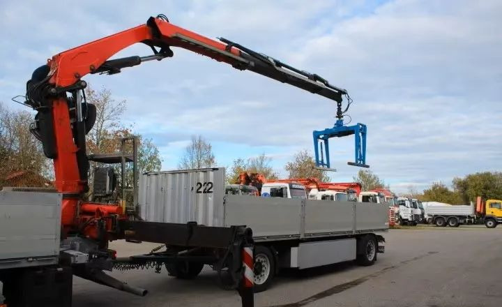 Volvo FH500 6x2 | Platforma z HDS Fassi F215A7 - Sterowanie radiowe | Euro 6 | Automatyczna skrzynia | 390 000 km - Lava-kuorma-auto, Nosturiauto: kuva Volvo FH500 6x2 | Platforma z HDS Fassi F215A7 - Sterowanie radiowe | Euro 6 | Automatyczna skrzynia | 390 000 km - Lava-kuorma-auto, Nosturiauto Volvo FH500 6x2 | Platforma z HDS Fassi F215A7 - Sterowanie radiowe | Euro 6 | Automatyczna skrzynia | 390 000 km - Lava-kuorma-auto, Nosturiauto: kuva Volvo FH500 6x2 | Platforma z HDS Fassi F215A7 - Sterowanie radiowe | Euro 6 | Automatyczna skrzynia | 390 000 km - Lava-kuorma-auto, Nosturiauto