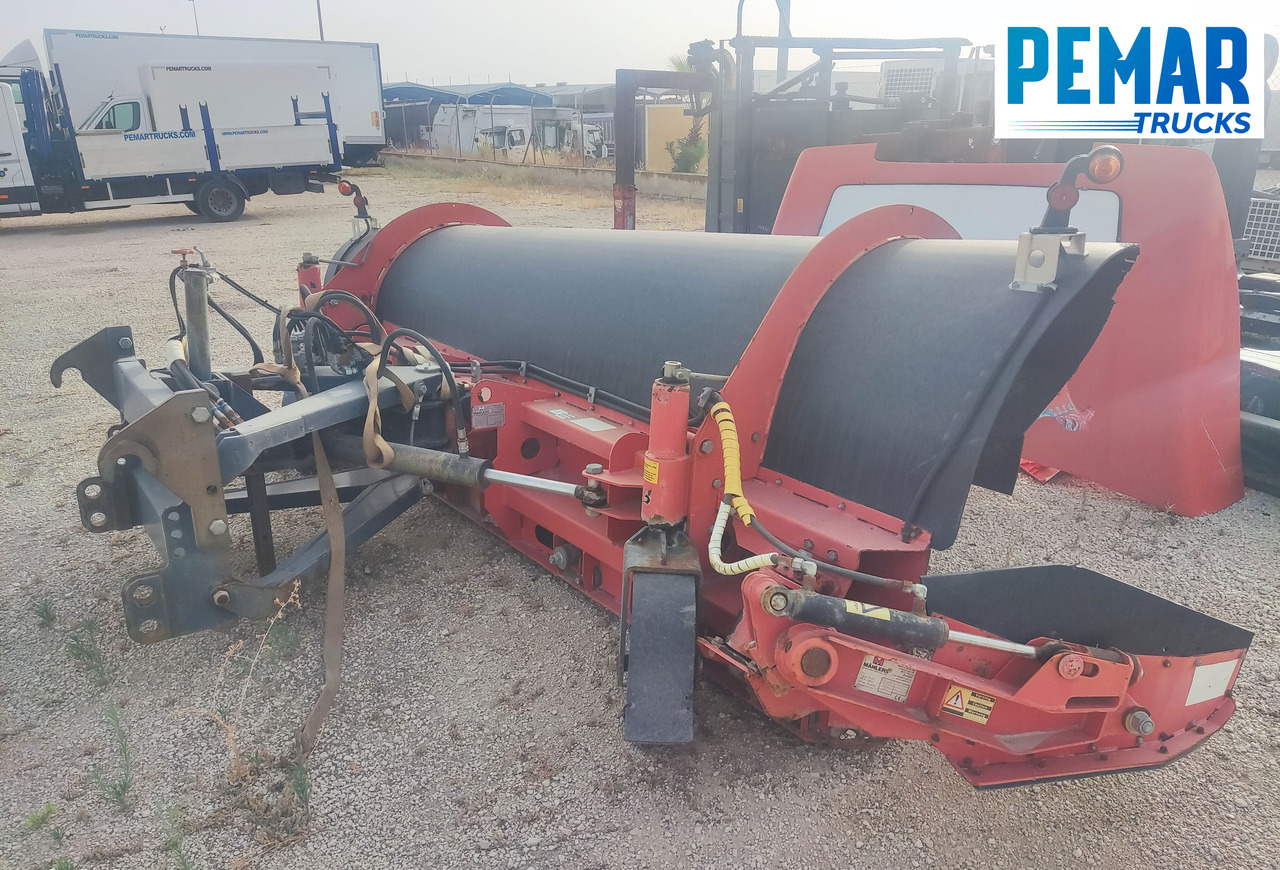 MAHLERS ROSSO 2000 37KP - Jäänpoistoauto: kuva MAHLERS ROSSO 2000 37KP - Jäänpoistoauto MAHLERS ROSSO 2000 37KP - Jäänpoistoauto: kuva MAHLERS ROSSO 2000 37KP - Jäänpoistoauto