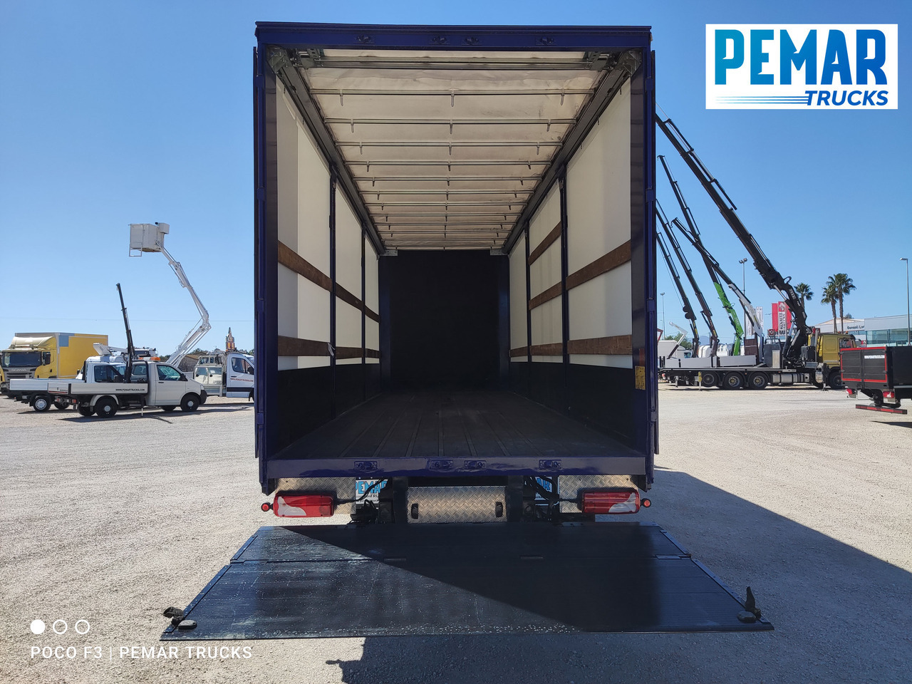 Pressukapelli kuorma-auto MERCEDES-BENZ ACTROS 1836 SEMITAUTLINER 18T: kuva Pressukapelli kuorma-auto MERCEDES-BENZ ACTROS 1836 SEMITAUTLINER 18T