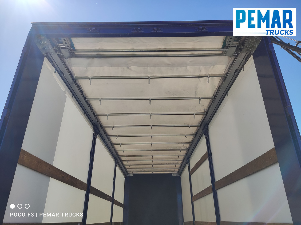 Pressukapelli kuorma-auto MERCEDES-BENZ ACTROS 1836 SEMITAUTLINER 18T: kuva Pressukapelli kuorma-auto MERCEDES-BENZ ACTROS 1836 SEMITAUTLINER 18T