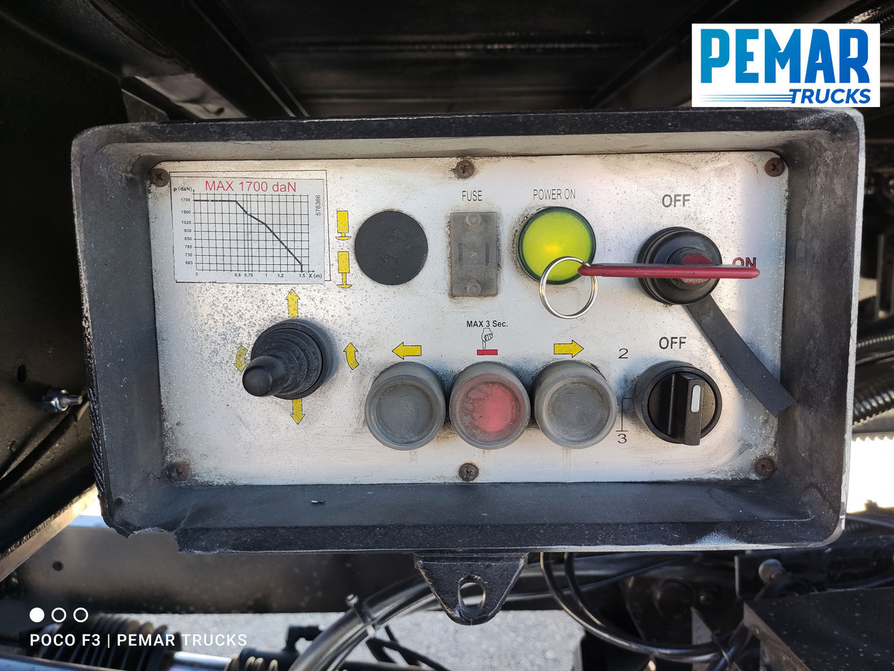 Pressukapelli kuorma-auto MERCEDES-BENZ ACTROS 1836 SEMITAUTLINER 18T: kuva Pressukapelli kuorma-auto MERCEDES-BENZ ACTROS 1836 SEMITAUTLINER 18T