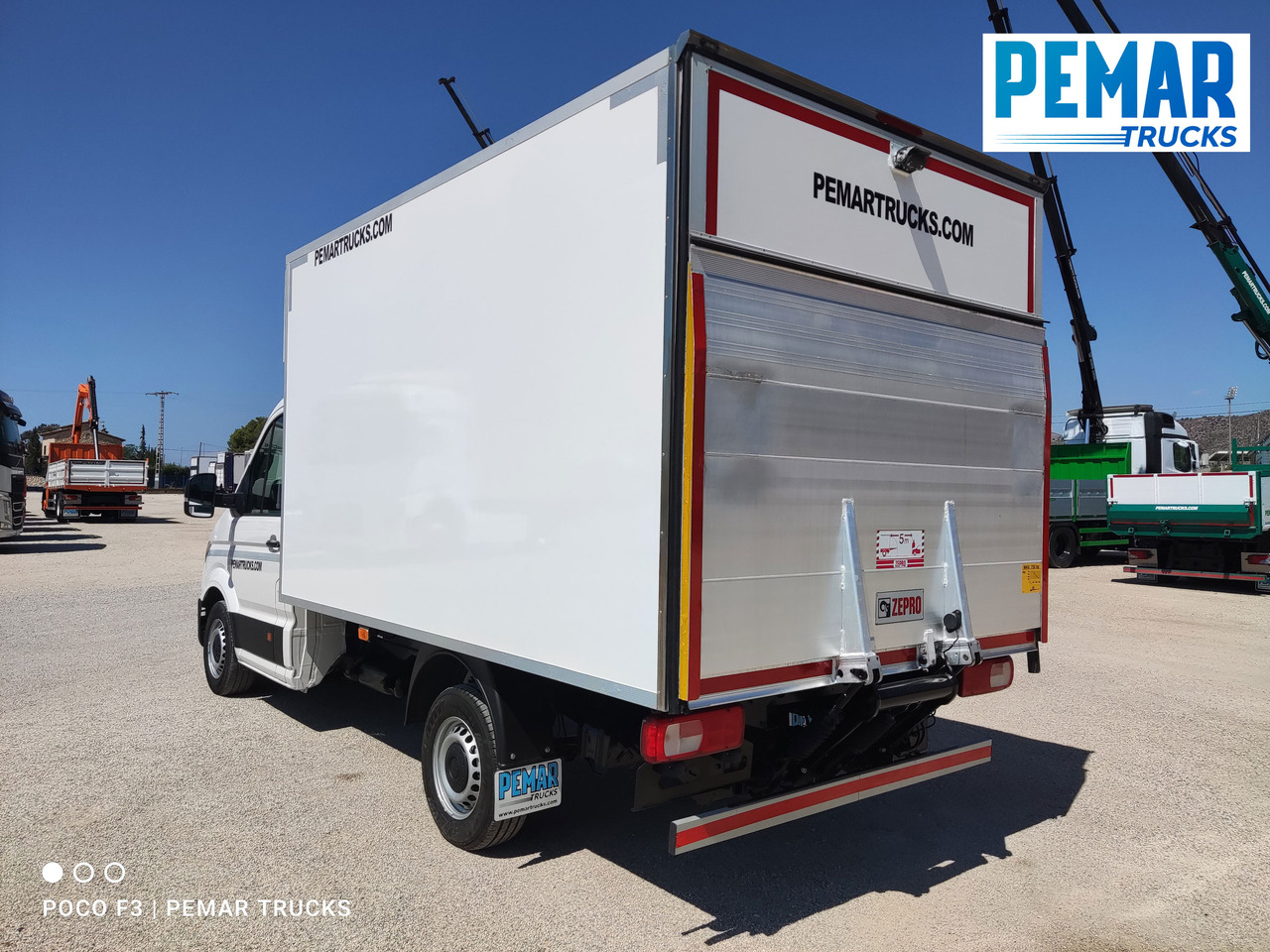 Jakeluauto VOLKSWAGEN CRAFTER 2.0 TDI CAJA CERRADA 140 CV EURO 6: kuva Jakeluauto VOLKSWAGEN CRAFTER 2.0 TDI CAJA CERRADA 140 CV EURO 6