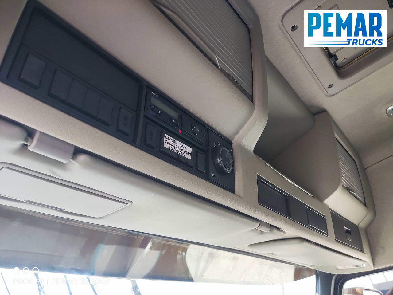 Pressukapelli kuorma-auto VOLVO FM 410 TAUTLINER: kuva Pressukapelli kuorma-auto VOLVO FM 410 TAUTLINER