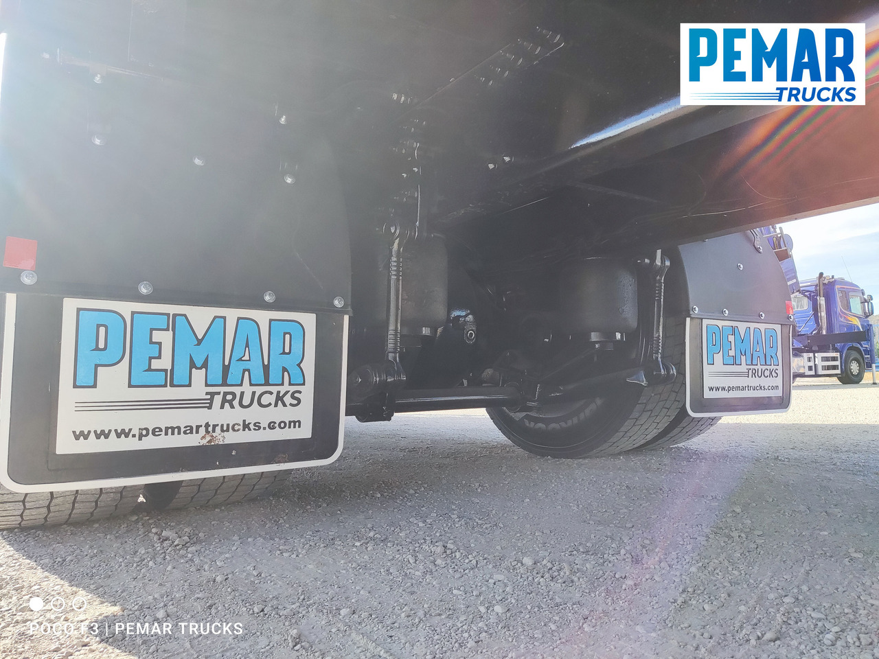 Pressukapelli kuorma-auto VOLVO FM 410 TAUTLINER: kuva Pressukapelli kuorma-auto VOLVO FM 410 TAUTLINER