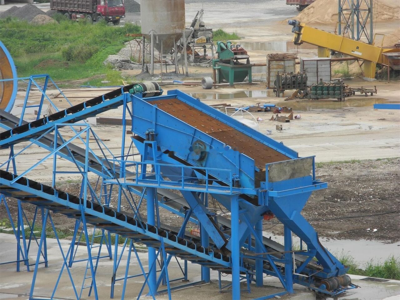 Kinglink 2YK1854 Wet material screen | Pantalla vibratoria | Écran vibran - Seula: kuva Kinglink 2YK1854 Wet material screen | Pantalla vibratoria | Écran vibran - Seula Kinglink 2YK1854 Wet material screen | Pantalla vibratoria | Écran vibran - Seula: kuva Kinglink 2YK1854 Wet material screen | Pantalla vibratoria | Écran vibran - Seula