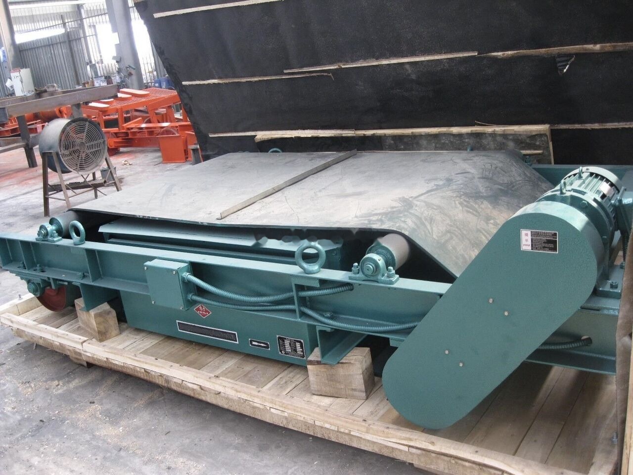 Kinglink B800 Magnetic Separator for remove iron and steels - Hihnakuljetin: kuva Kinglink B800 Magnetic Separator for remove iron and steels - Hihnakuljetin Kinglink B800 Magnetic Separator for remove iron and steels - Hihnakuljetin: kuva Kinglink B800 Magnetic Separator for remove iron and steels - Hihnakuljetin