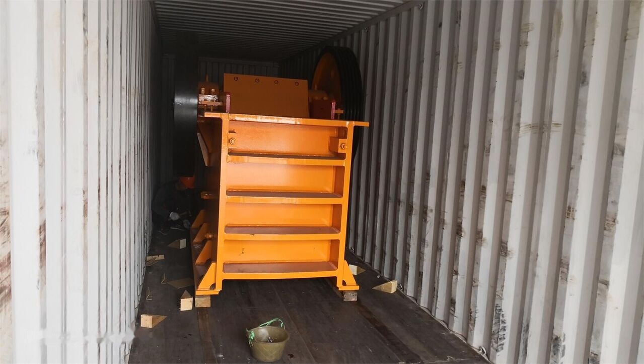 Kinglink High strength PE600x900 Jaw Crusher | Iron Ore - Leukamurskain: kuva Kinglink High strength PE600x900 Jaw Crusher | Iron Ore - Leukamurskain Kinglink High strength PE600x900 Jaw Crusher | Iron Ore - Leukamurskain: kuva Kinglink High strength PE600x900 Jaw Crusher | Iron Ore - Leukamurskain