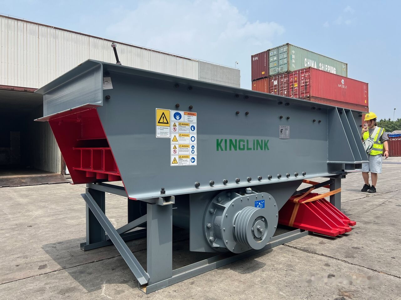 Kinglink Vibrating Grizzly Feeder ZSW380X96 | 150TPH - Kaivostoiminta kone: kuva Kinglink Vibrating Grizzly Feeder ZSW380X96 | 150TPH - Kaivostoiminta kone Kinglink Vibrating Grizzly Feeder ZSW380X96 | 150TPH - Kaivostoiminta kone: kuva Kinglink Vibrating Grizzly Feeder ZSW380X96 | 150TPH - Kaivostoiminta kone
