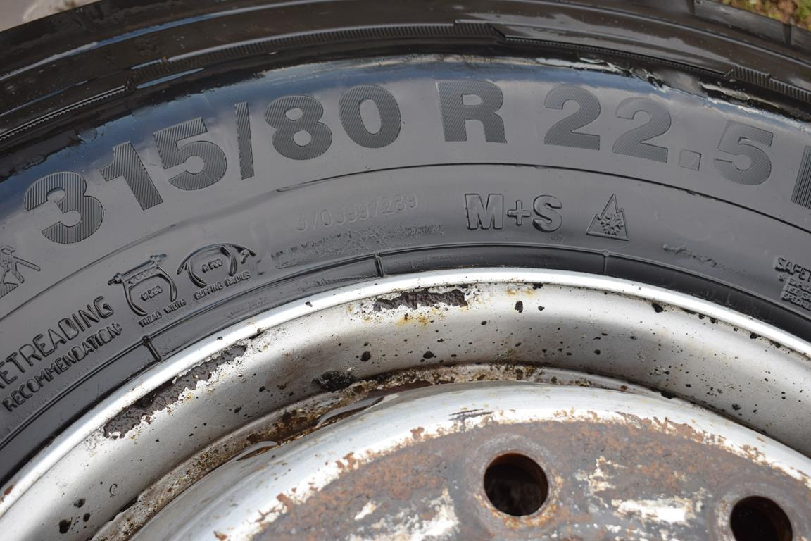 CONTINENTAL 315 / 80 R 22,5 - FRONT - DOT 33/20 - Rengas - Kuorma-auto: kuva CONTINENTAL 315 / 80 R 22,5 - FRONT - DOT 33/20 - Rengas - Kuorma-auto CONTINENTAL 315 / 80 R 22,5 - FRONT - DOT 33/20 - Rengas - Kuorma-auto: kuva CONTINENTAL 315 / 80 R 22,5 - FRONT - DOT 33/20 - Rengas - Kuorma-auto